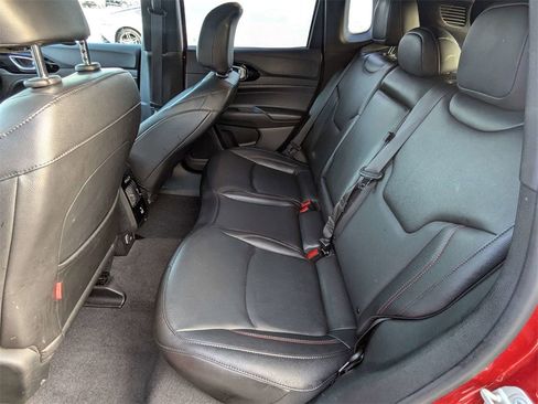 Used 2025 Jeep Compass Trailhawk w/ Trailhawk Elite Group image 14