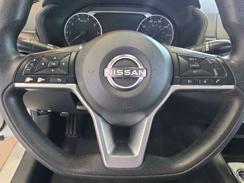 Used 2024 Nissan Altima 2.5 SV FWD image 19