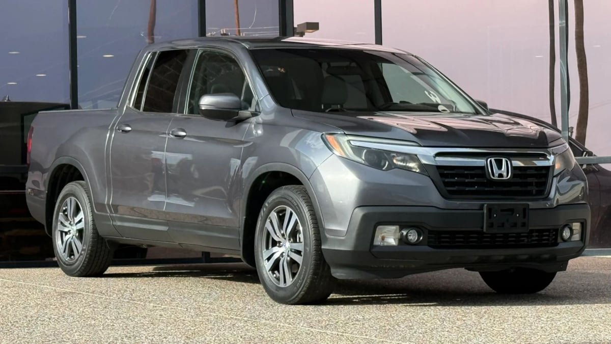 Used 2017 Honda Ridgeline RTS image 17