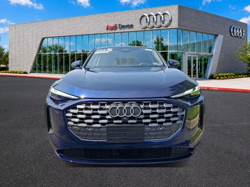 Certified 2025 Audi Q5 Premium w/ Convenience Package AWD/4WD image 2