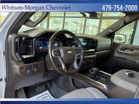 Used 2024 Chevrolet Silverado 1500 LT AWD/4WD image 10