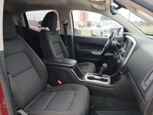 Used 2018 Chevrolet Colorado LT w/ LT Convenience Package AWD/4WD image 46