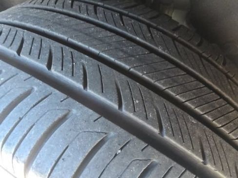 Used 2024 Ford Explorer XLT RWD image 11