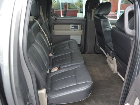 Used 2010 Ford F150 XLT image 16