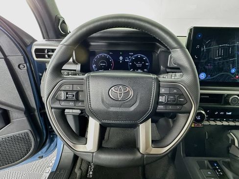 Used 2026 Toyota 4Runner Limited AWD/4WD image 11