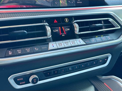 Certified 2023 BMW X6 xDrive40i w/ Executive Package image 16