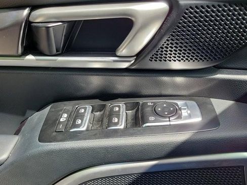 Used 2024 Kia Telluride S w/ S Sunroof Package FWD image 22