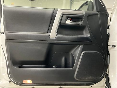 Used 2019 Toyota 4Runner SR5 Premium AWD/4WD image 23