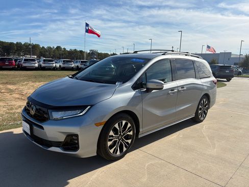 Certified 2026 Honda Odyssey Elite image 4