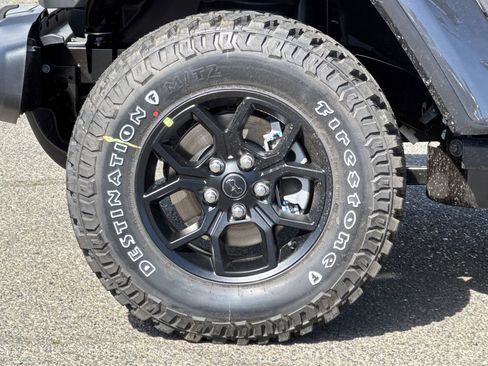 New 2026 Jeep Gladiator Sport image 23