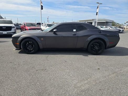 Used 2022 Dodge Challenger R/T Scat Pack image 8