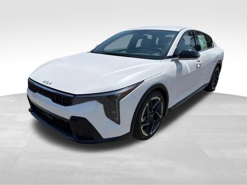New 2026 Kia K4 GT-Line FWD image 3