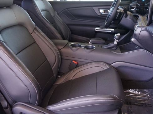 Used 2025 Ford Mustang GT Premium w/ GT Performance Package RWD image 19