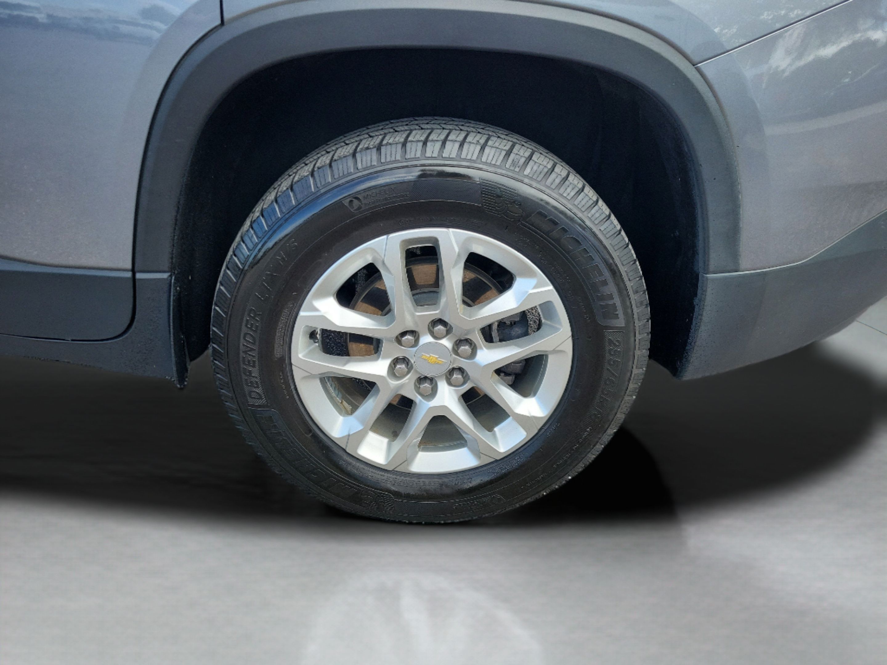 Used 2020 Chevrolet Traverse LT FWD image 5