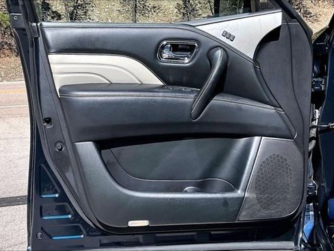 Used 2019 INFINITI QX80 Limited w/ All-Season Package AWD/4WD image 20