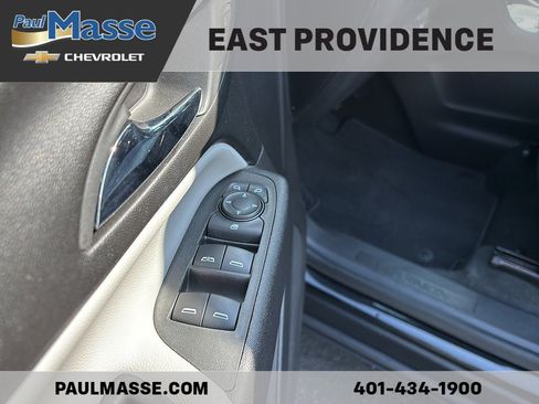 Used 2024 Chevrolet Equinox LS AWD/4WD image 9