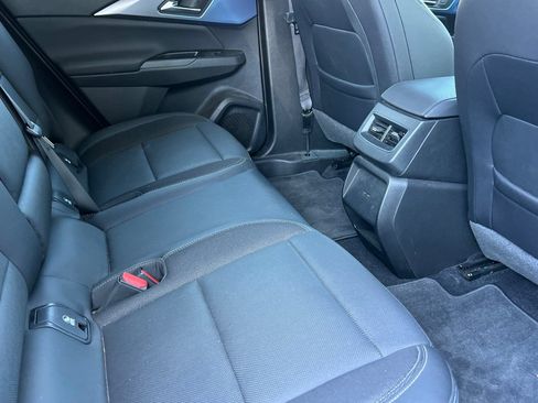 Used 2024 Chevrolet Equinox EV LT FWD image 19