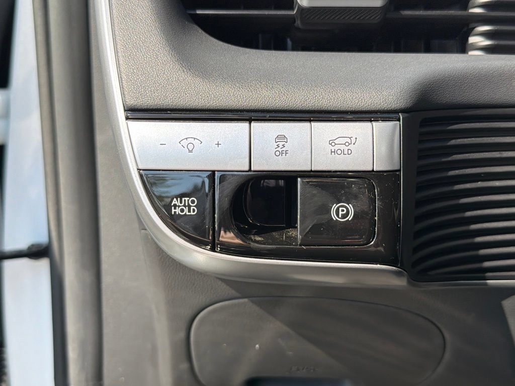 Certified 2024 Hyundai Ioniq 5 Limited RWD image 14
