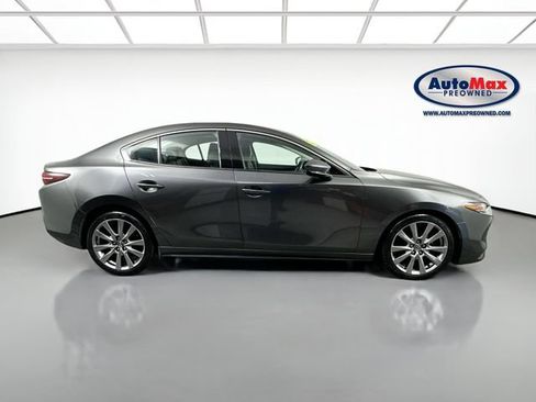 Used 2021 MAZDA MAZDA3 s FWD image 10