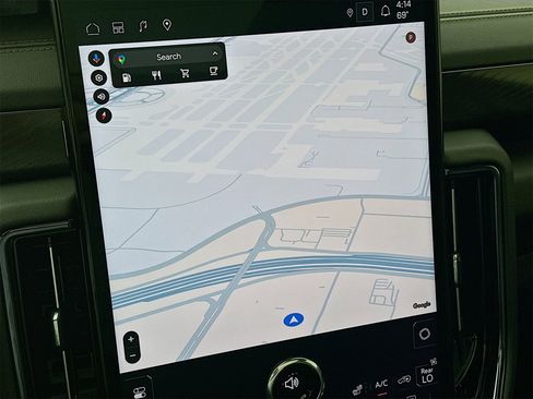 Used 2025 GMC Yukon AT4 w/ AT4 Premium Package image 14