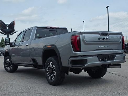 New 2026 GMC Sierra 3500 Denali Ultimate AWD/4WD image 15