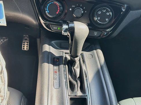 Used 2019 Honda HR-V Sport image 17