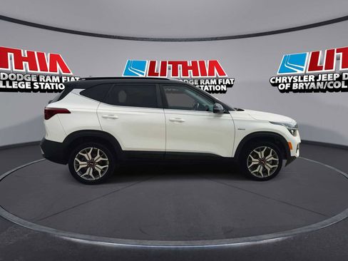 Used 2021 Kia Seltos S image 9