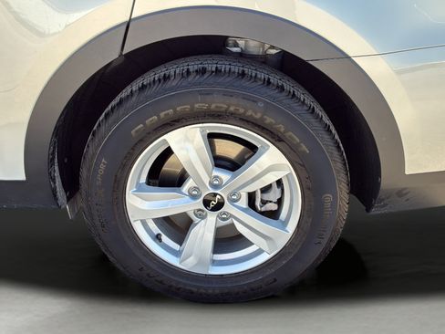 Certified 2026 Kia Sorento LX FWD image 40
