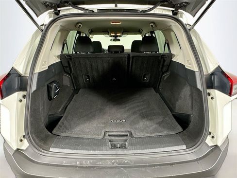Used 2023 Nissan Rogue S AWD/4WD image 24