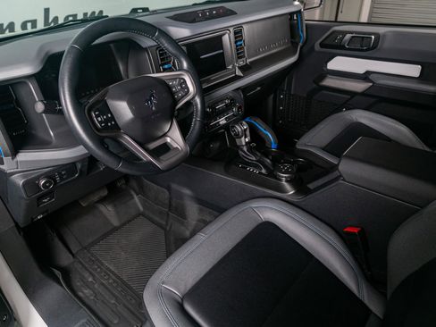 Used 2022 Ford Bronco Black Diamond AWD/4WD image 8