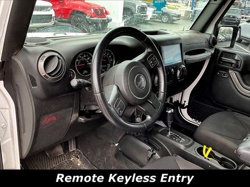 Used 2018 Jeep Wrangler Unlimited Sport S image 4