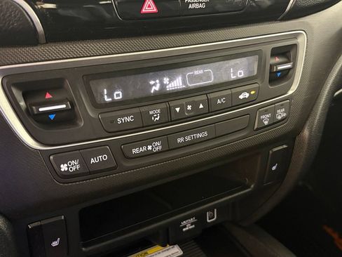 Used 2023 Honda Passport TrailSport image 28
