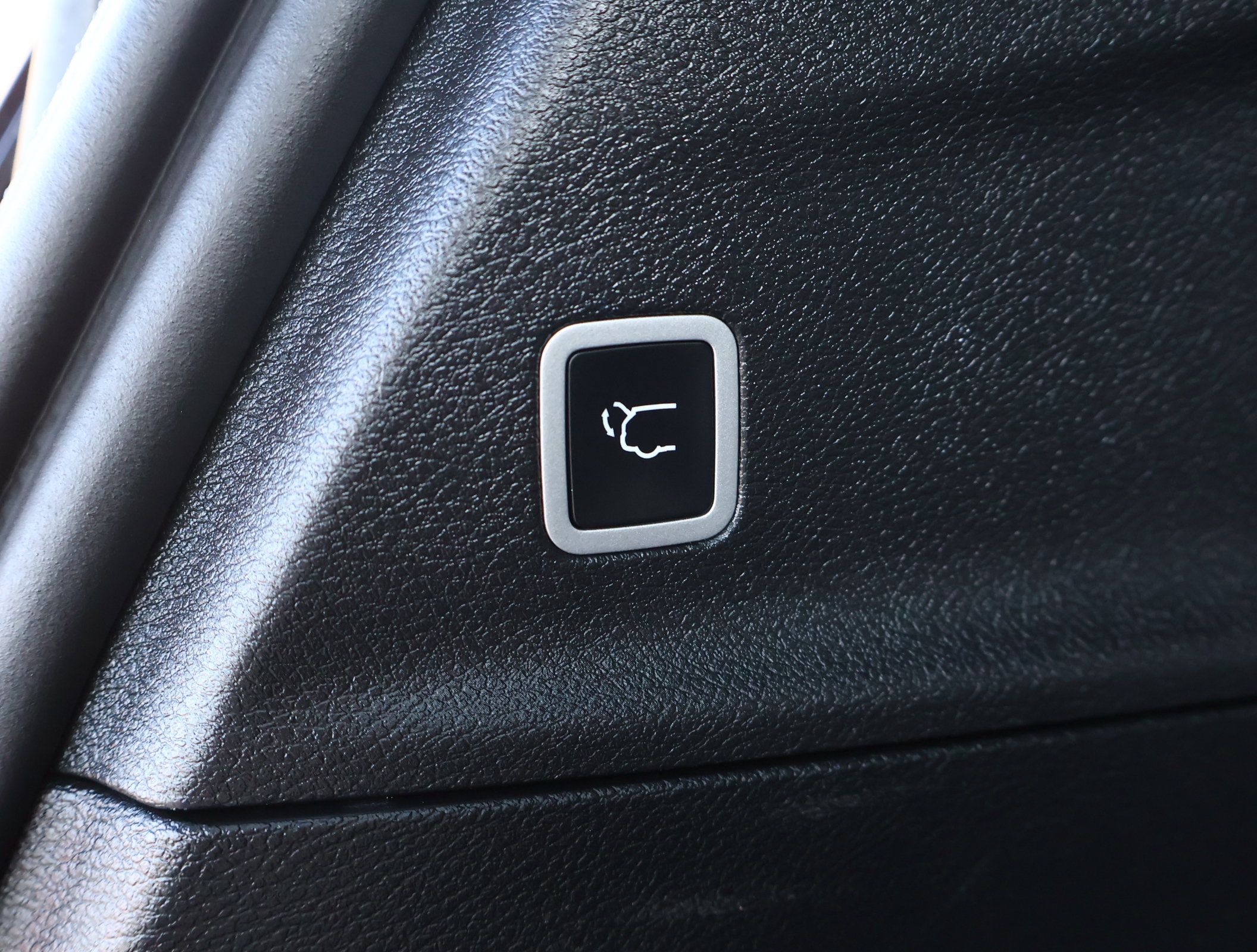 Used 2025 Chrysler Pacifica Select FWD image 28