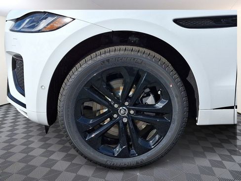 New 2026 Jaguar F-PACE R-Dynamic S image 7