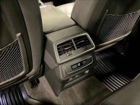 Used 2022 Audi A6 Premium Plus w/ Premium Plus Package image 34