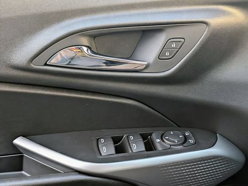 New 2026 Chevrolet Trax RS FWD image 18