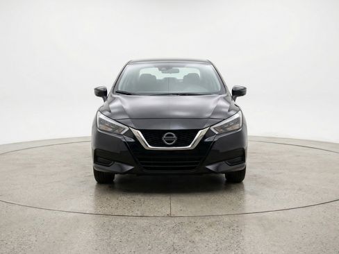 Used 2025 Nissan Versa SV FWD image 2