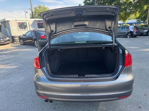 Used 2012 Volkswagen Jetta SE FWD image 20