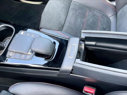 Used 2023 Mercedes-Benz CLA 250 image 26