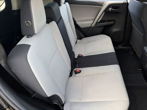 Used 2018 Toyota RAV4 XLE w/ Plus Extra Value Package FWD image 22