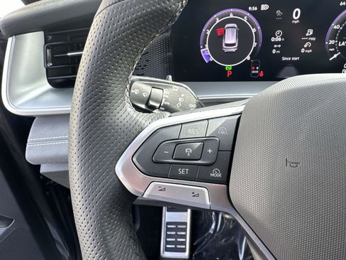 New 2026 Volkswagen Tiguan SE R-Line image 17