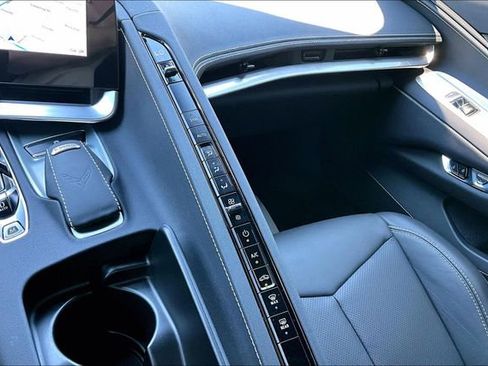 Used 2025 Chevrolet Corvette Stingray Coupe w/ Battery Protection Package RWD image 17
