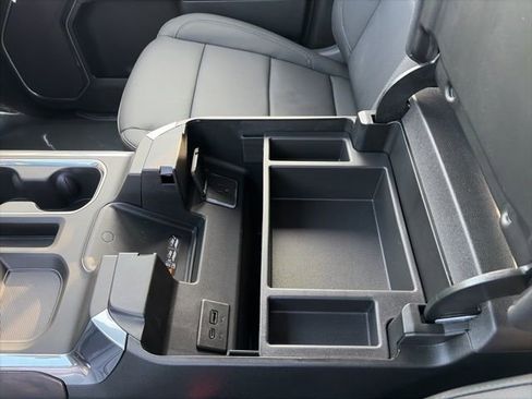New 2026 GMC Sierra 1500 SLT w/ SLT Convenience Package image 26