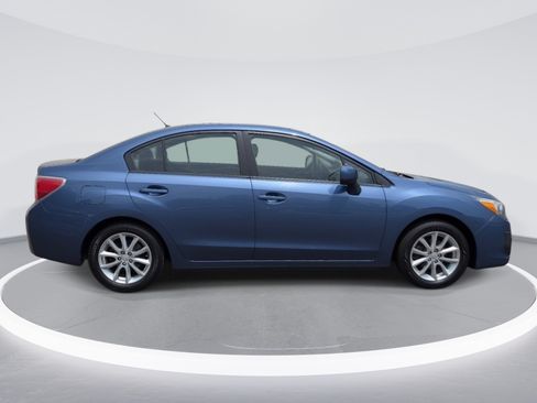 Used 2013 Subaru Impreza 2.0i Premium w/ All-Weather Pkg AWD/4WD image 4