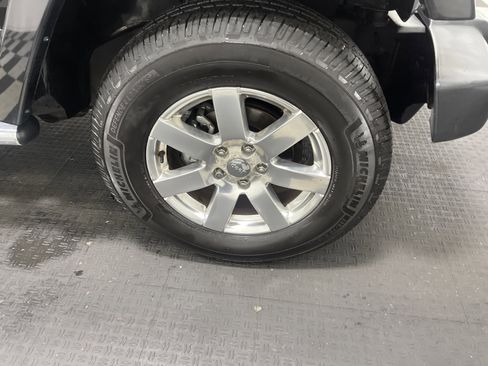 Used 2013 Jeep Wrangler Unlimited Sahara w/ Dual Top Group image 28