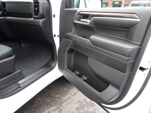 Used 2023 GMC Sierra 1500 Elevation AWD/4WD image 32