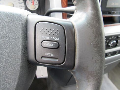 Used 2006 Dodge Ram 2500 Truck Laramie AWD/4WD image 17