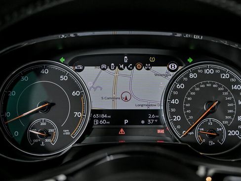 Used 2017 Bentley Bentayga image 24