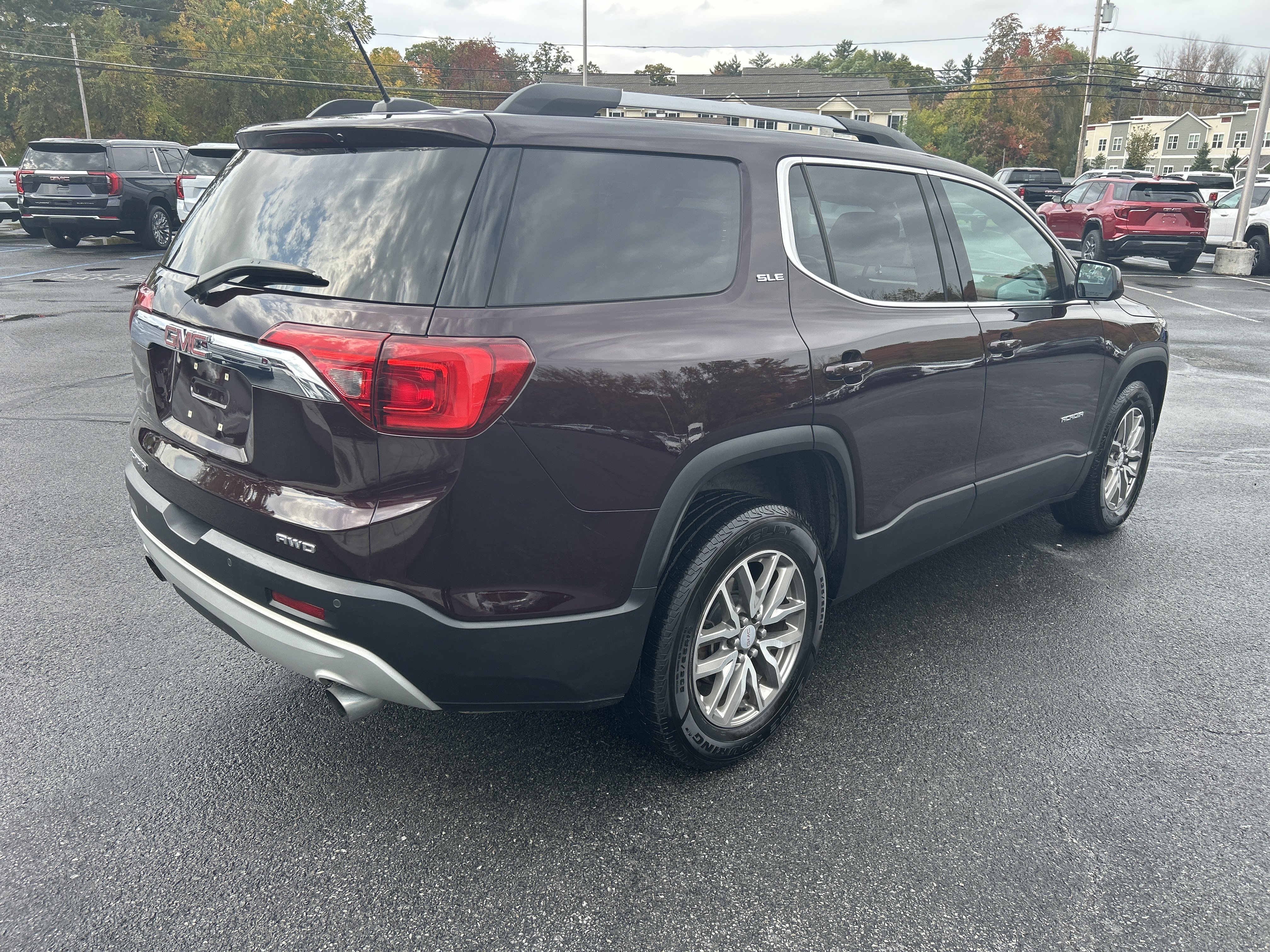 Used 2018 GMC Acadia SLE w/ Driver Alert Package I AWD/4WD image 15