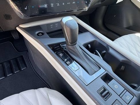New 2026 Nissan Sentra SL w/ Floor Mat Package FWD image 25